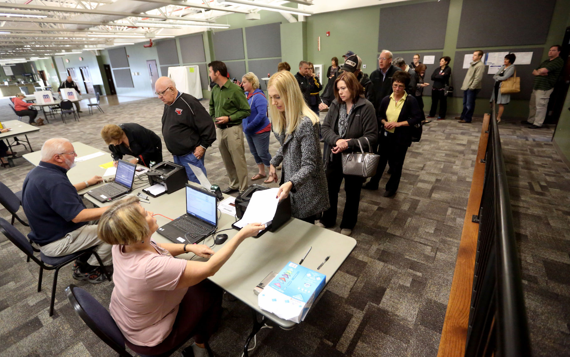 110816AP-Iowa-Votes-7
